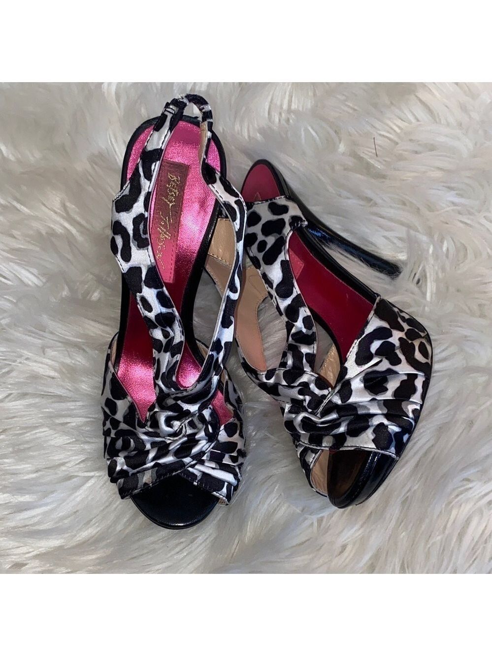 Betsey Johnson Y2K Snow Leopard Print Women's Heels